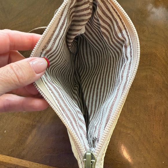 NWT BIRD PRINT WRISTLET - Picture 9 of 9